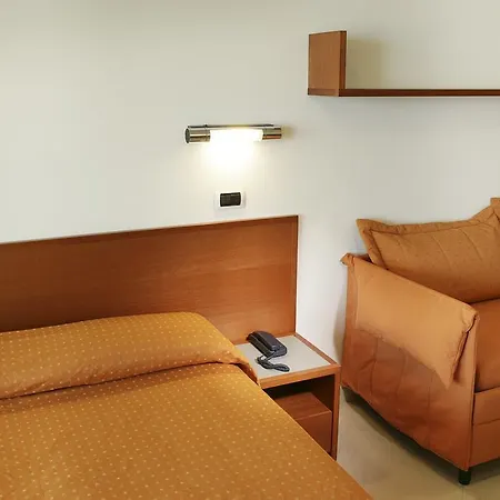 Ascot Fronte Mare & Appartement Rimini